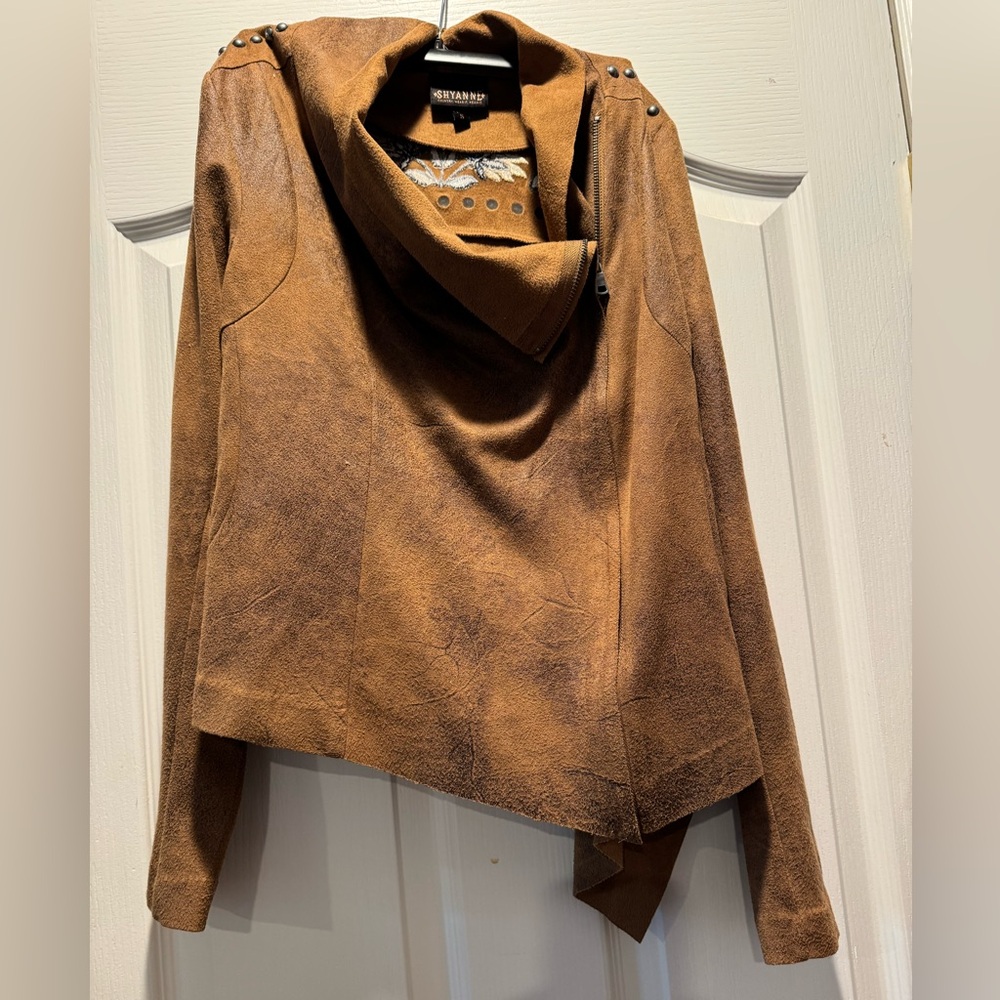 NWOT Shyanne Tan Suede Jacket